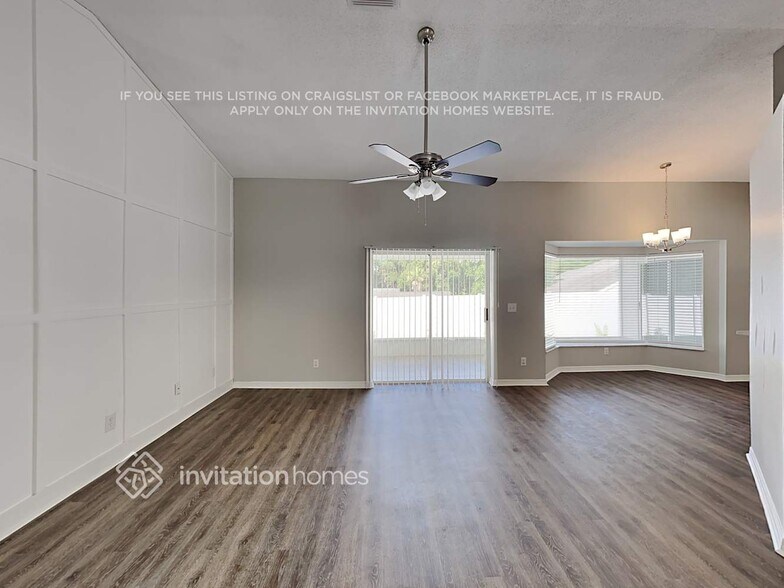 Building Photo - 2330 Tioga Dr