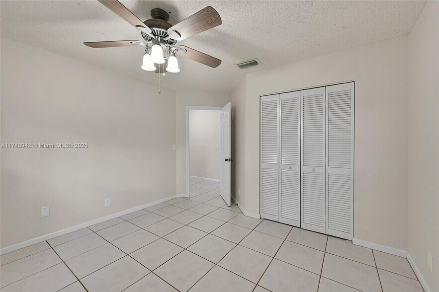 Building Photo - 296 NW 118th Ter