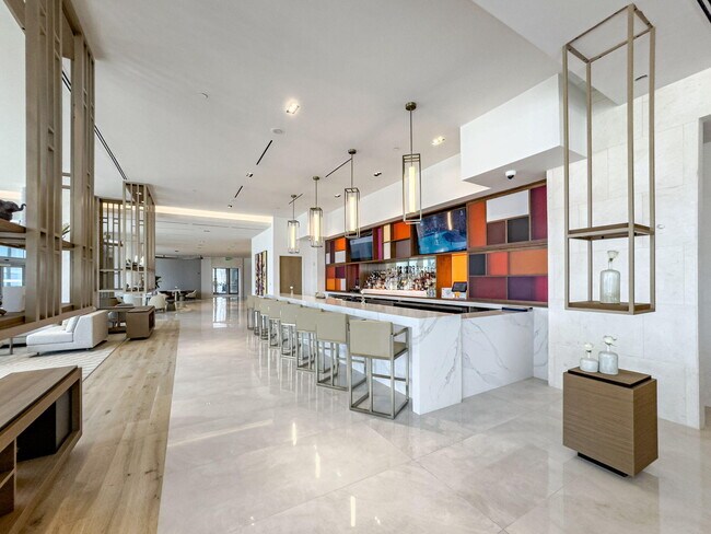 Building Photo - 3100 N Ocean Dr