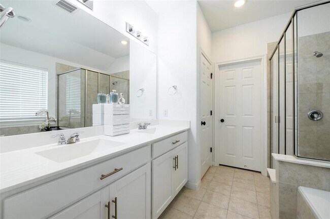 Building Photo - 12020 Texana Trl