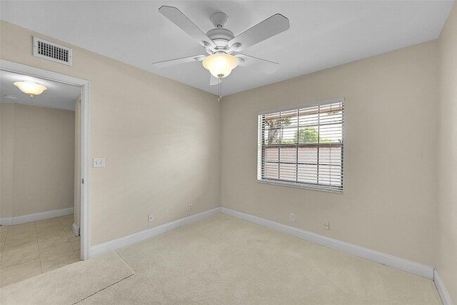 Building Photo - 2518 NW 89th Dr