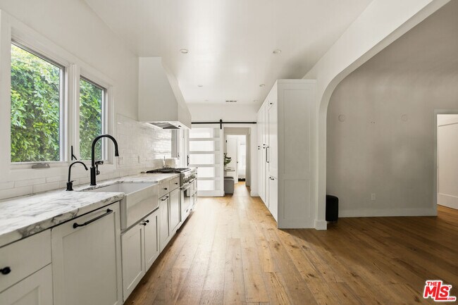 Building Photo - 0 N Edinburgh Ave