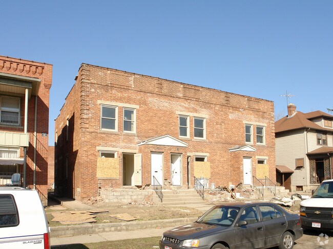 Building Photo - 1441-1445 N 5th St