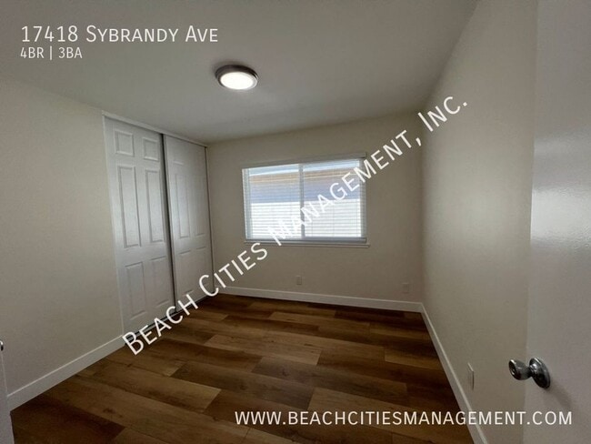 Building Photo - 17418 Sybrandy Ave