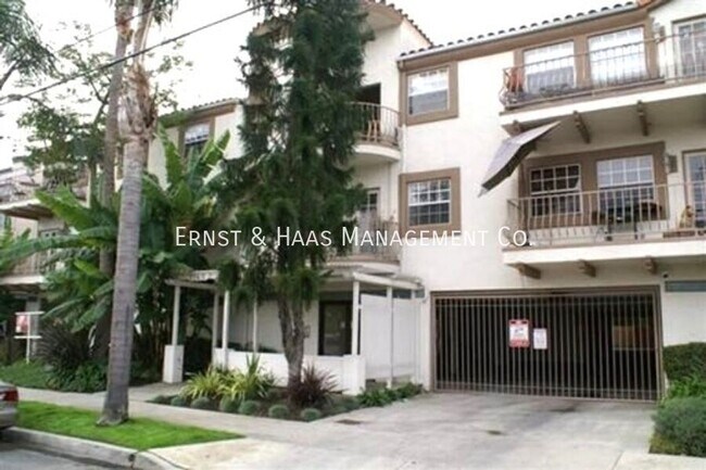 Primary Photo - 1145 Roswell Ave