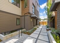 Building Photo - Greenlake 2bed / 2bath Townhouse