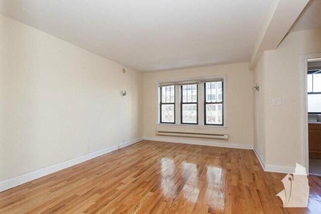 Primary Photo - 0 bedroom in Chicago IL 60610