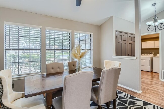 Building Photo - 1504 Spiderlily View