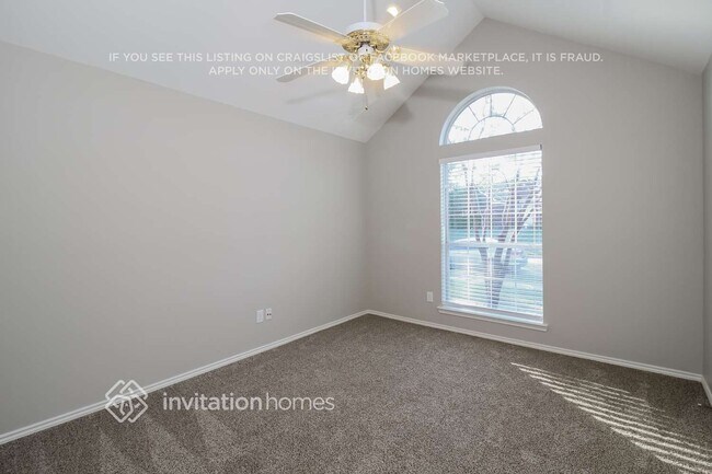 Building Photo - 7878 Squire Ln