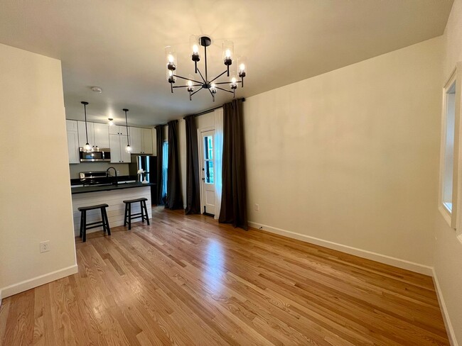 Building Photo - Private and Stylish One-Bedroom, Available...