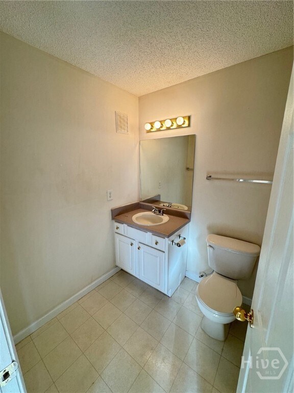 Building Photo - 3308 Walden Park Dr