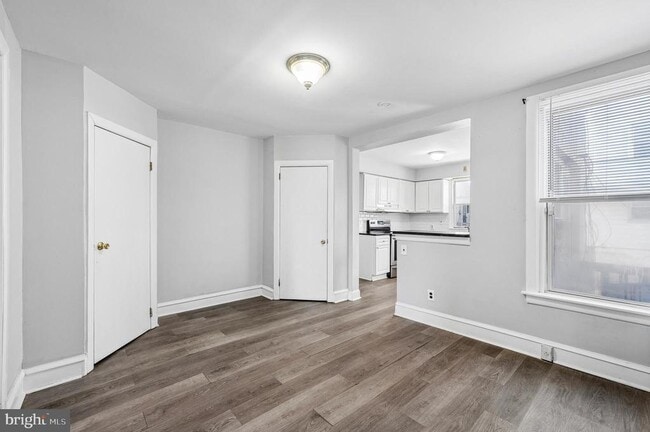 Building Photo - 65 Hartley Rd