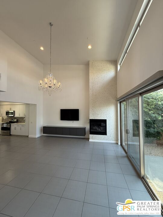 Building Photo - 938 Oceo Cir S