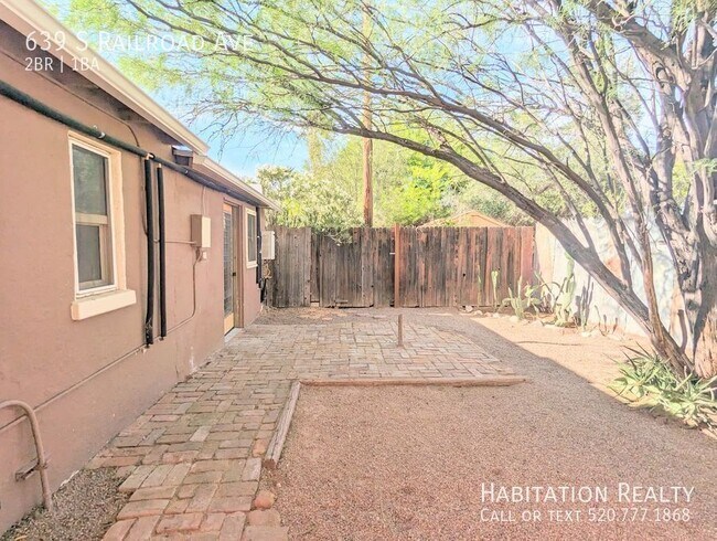 Building Photo - 639 S Railroad Ave