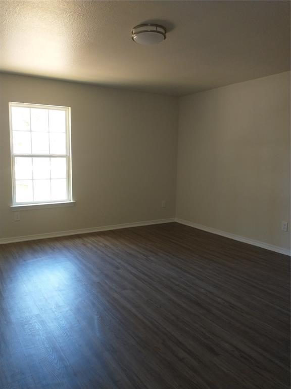 Building Photo - 258 Rosewood Dr