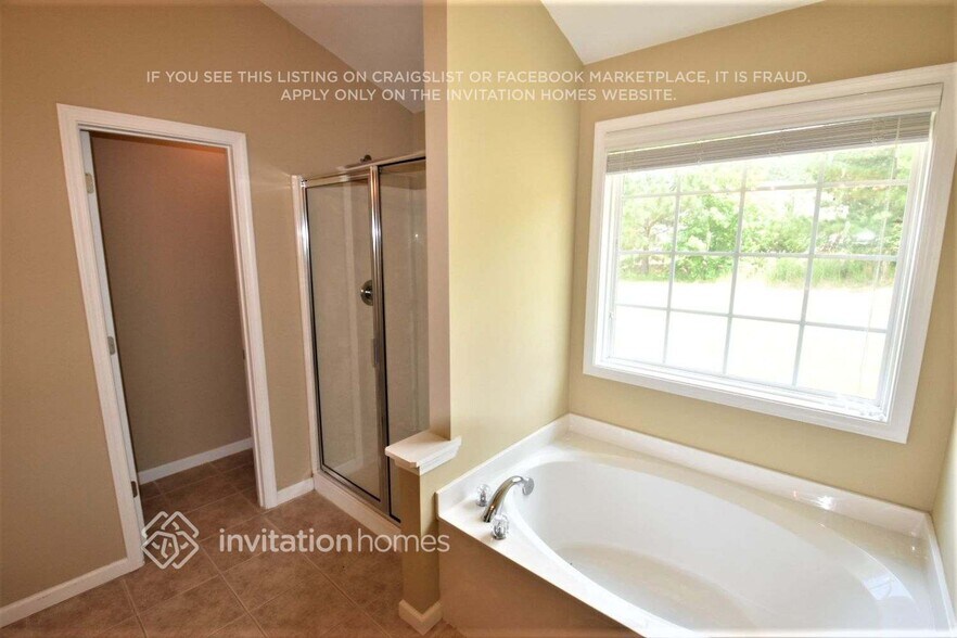 Building Photo - 3814 Hawk Tail Drive