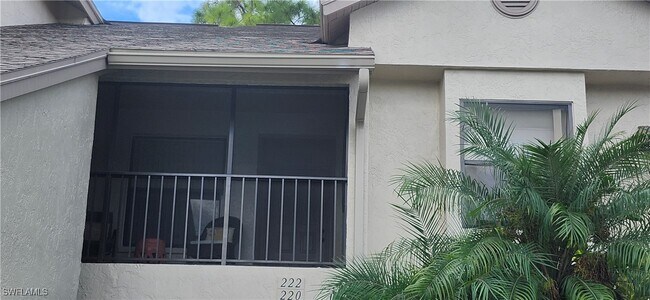 Building Photo - 222 Fox Glen Dr