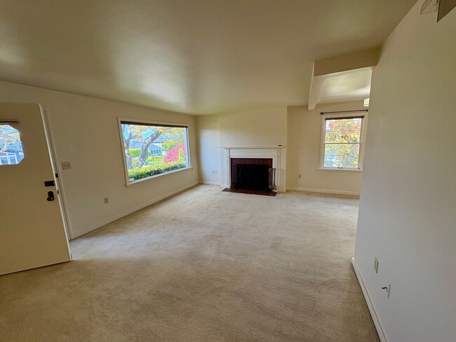 Building Photo - Magnolia Home