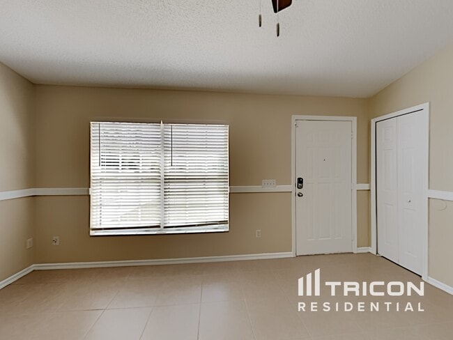 Building Photo - 1583 Naples Cir
