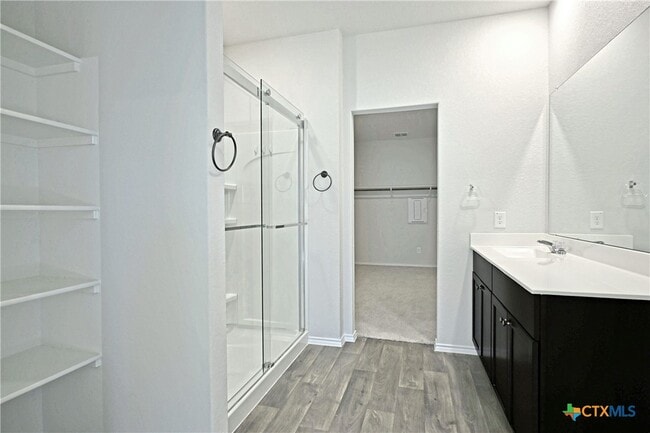 Building Photo - 884 Armadillo Dr