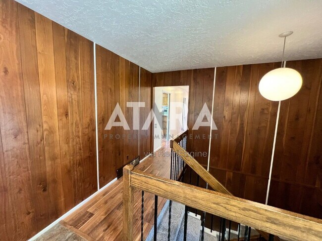 Building Photo - 270 2020 N