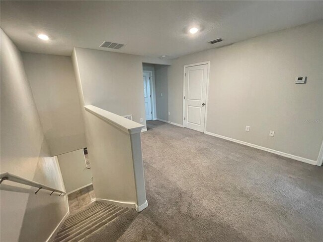Building Photo - 9768 Pembrooke Pines Dr