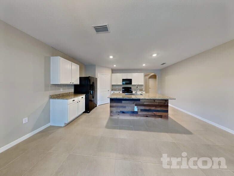 Building Photo - 10212 Cloudburst Ct