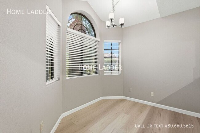 Building Photo - 514 S Marina Dr