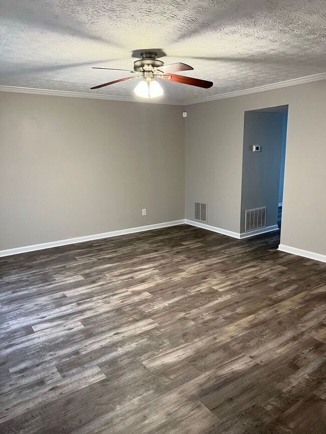 Building Photo - NOW READY!! 2 bedroom 2.5 bathroom in Snel...
