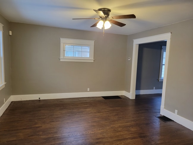 Building Photo - 621 Dearborn Ave