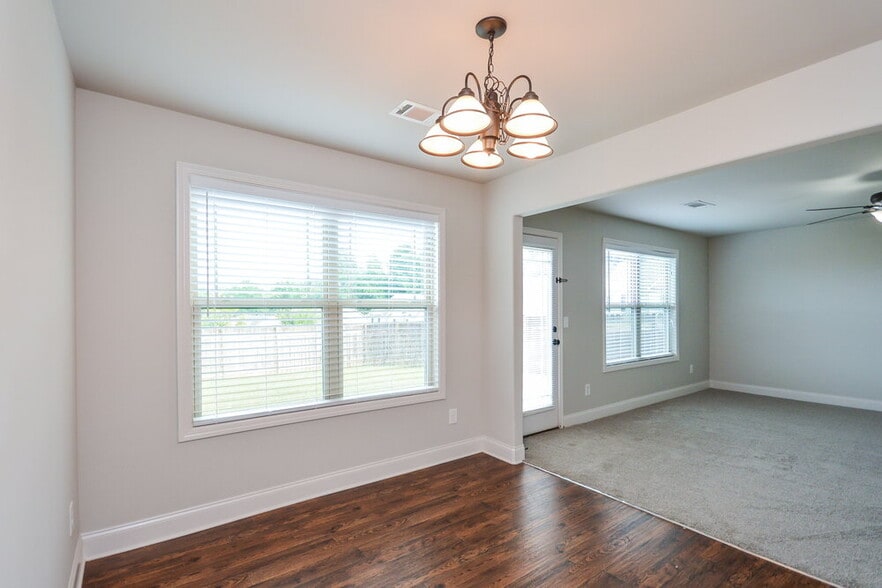 Building Photo - 1100 Jury Ct