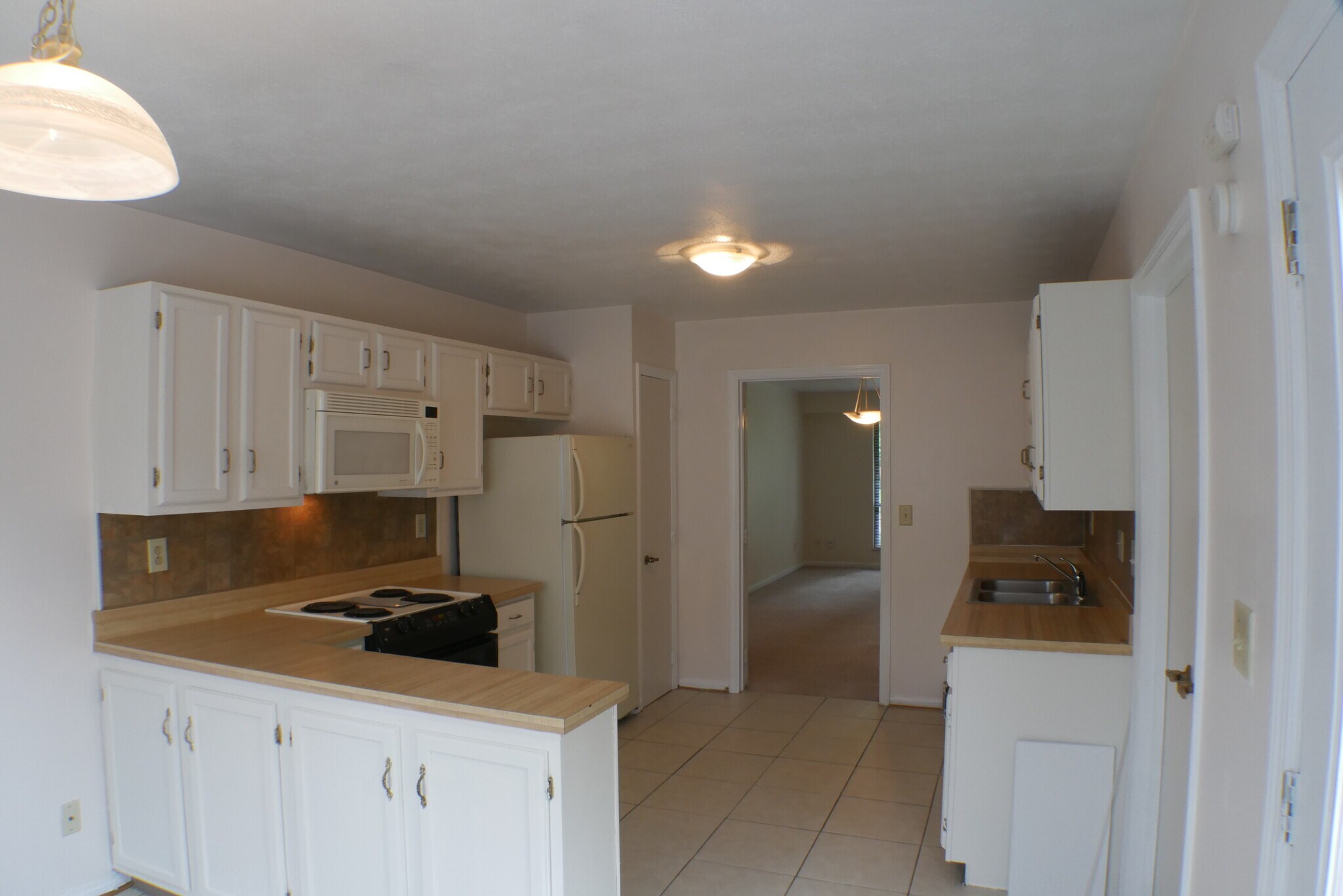 Building Photo - 1452 Carriage Trace Blvd