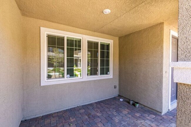 Building Photo - Bright & Spacious 3-Bedroom Home in Inspirada