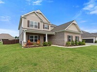 Building Photo - 14725 Commonwealth Dr