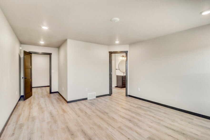 MASTER BEDROOM - 5745 24th St S