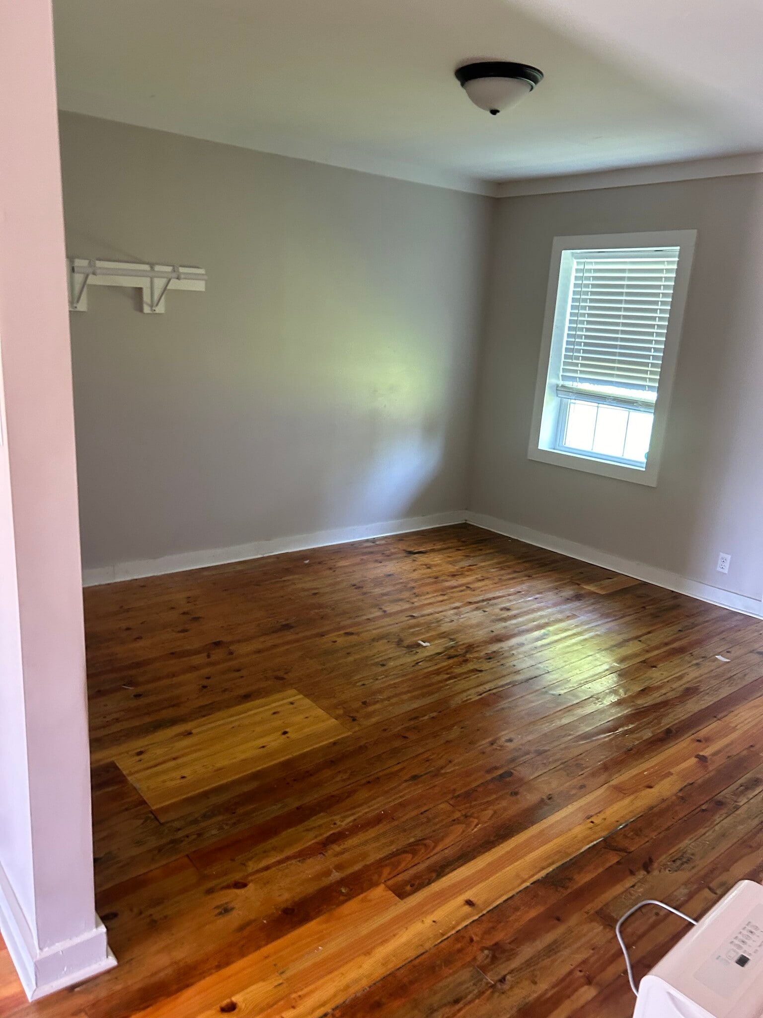 Building Photo - 516 Adams St