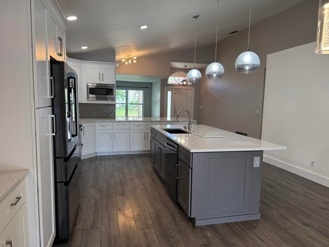 Building Photo - 8150 Mystic Harbor Cir