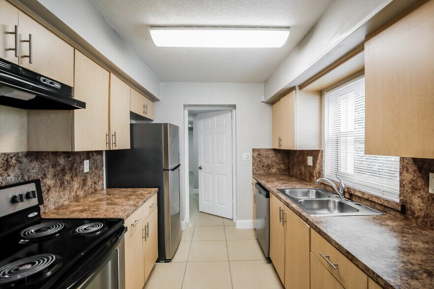 Building Photo - 9100 NW 3rd Ave