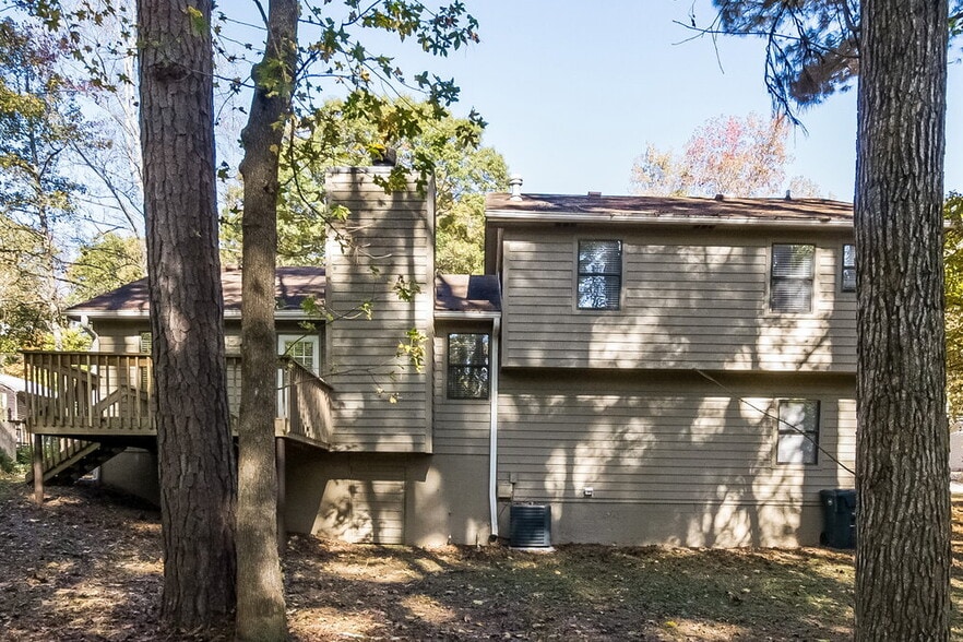 Building Photo - 3055 Sumit Wood Dr NW
