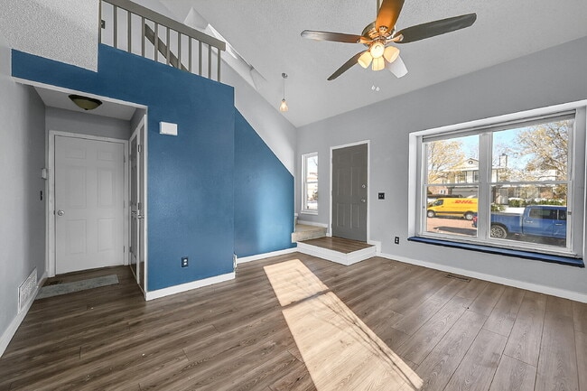 Building Photo - $2,050.00 - 3 Bedrooms, 2 Bathrooms, Single Family Home with Fenced Yard!