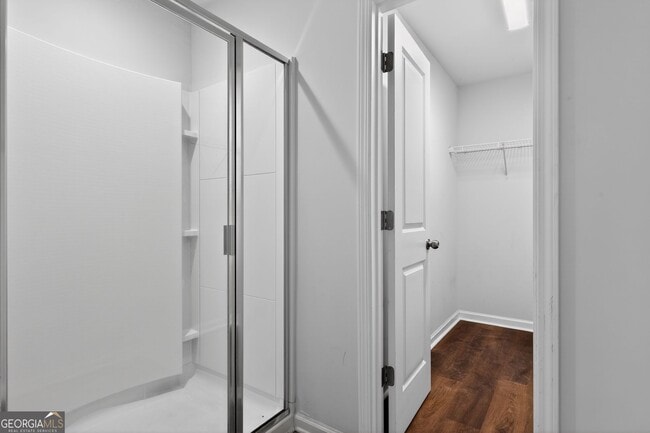Building Photo - 3122 Meadowstone Ln SW
