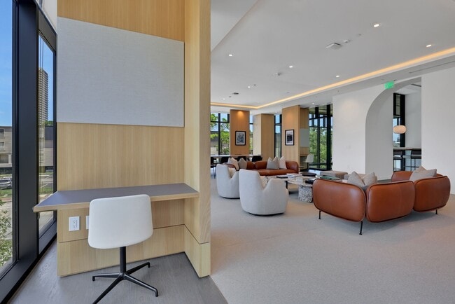 Building Photo - 2311 Westheimer Rd