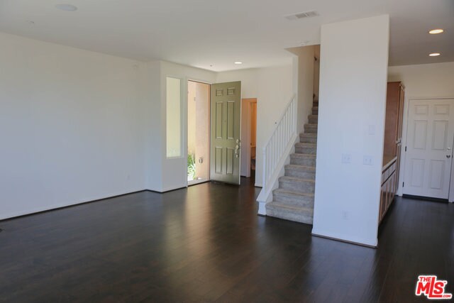 Building Photo - 1506 Mission Ln