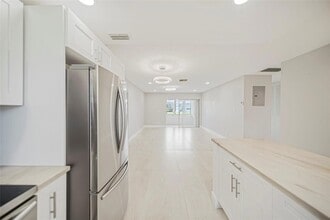 Building Photo - 2725 Emory Dr W
