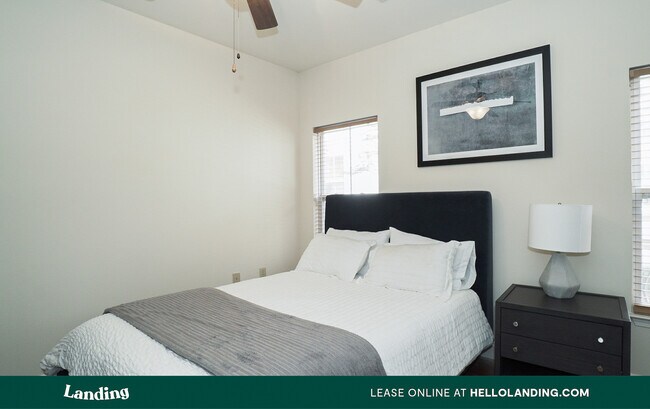 Building Photo - 316 King St