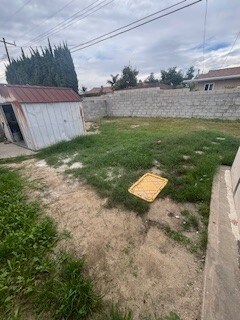 Building Photo - 379 Roberts Ave