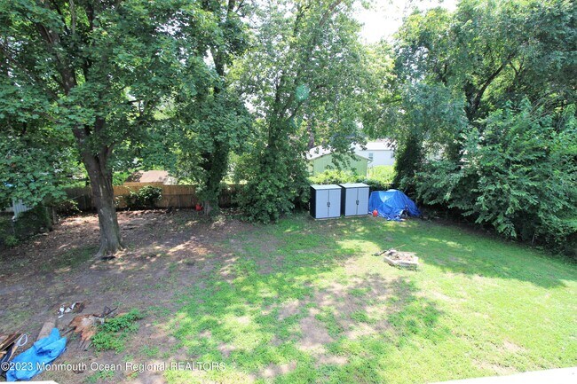 Building Photo - 233 Keller St