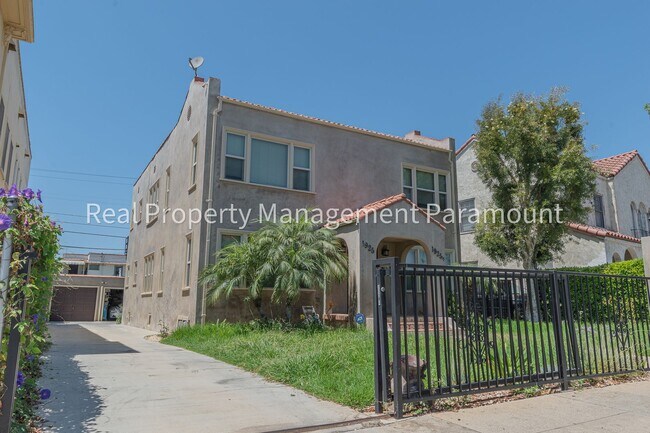 Building Photo - 1925 S Harcourt Ave