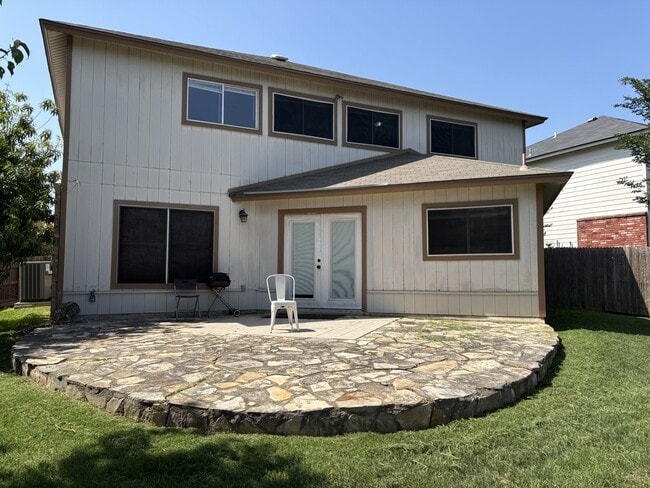 Building Photo - 5850 Spring Pebble