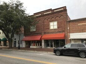 Building Photo - 134 N Main St